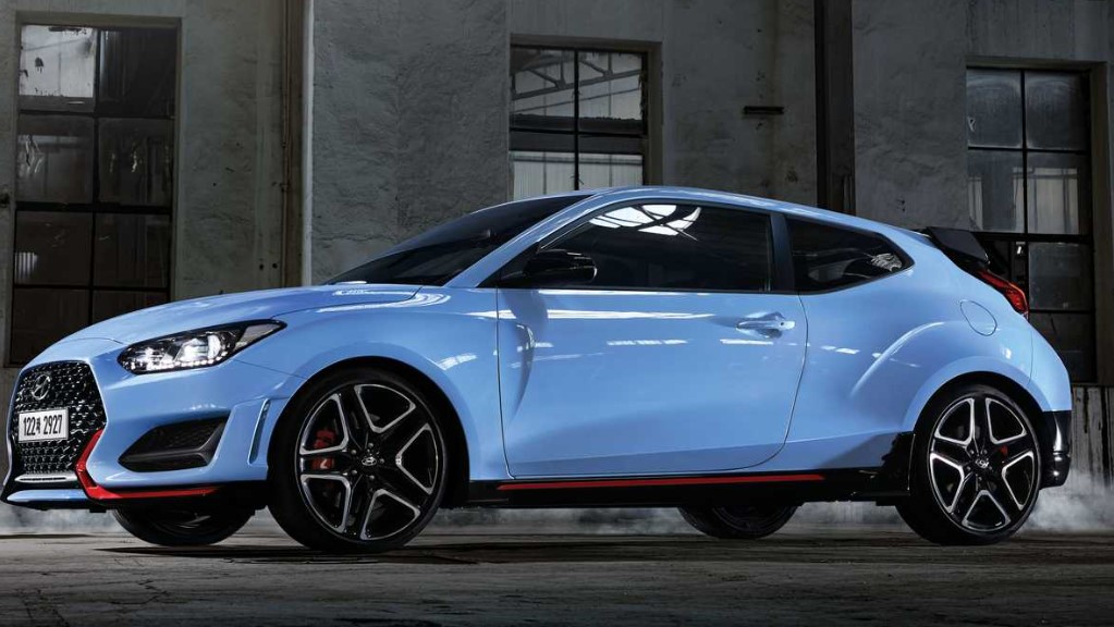 2021 Hyundai Veloster with new exterior design