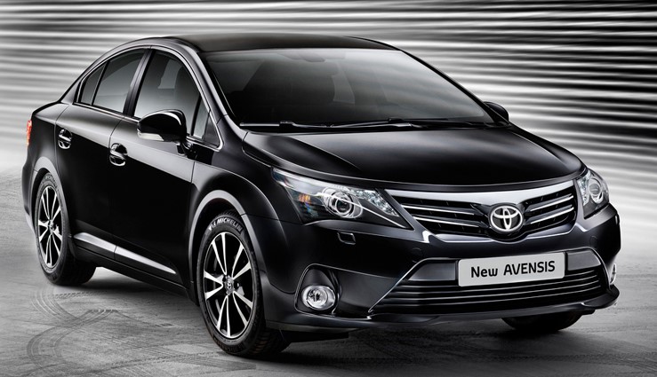 2021 Toyota Avensis front view