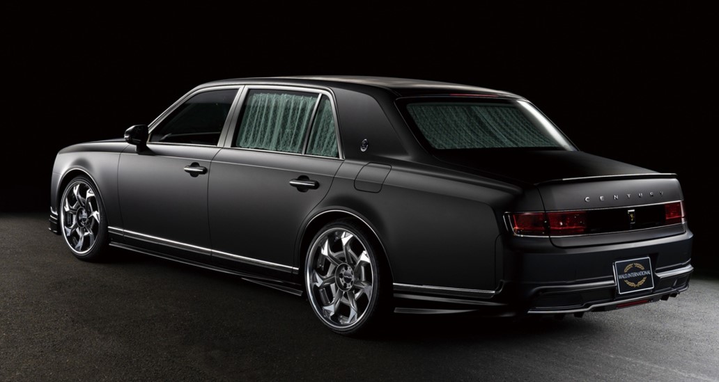 2021 Toyota Century full view