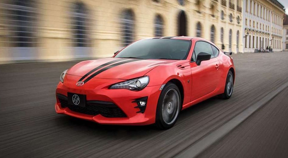 2021 Toyota GT-86 test drive with its new engine system