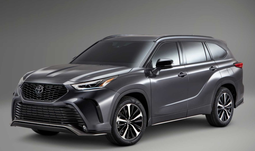 2021 Toyota Highlander Hybrid with new exterior design