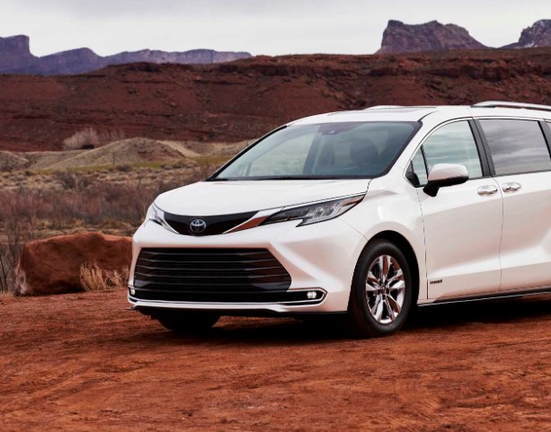 2021 Toyota Sienna XLE New Edition