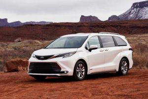 2021 Toyota Sienna XLE with new exterior design