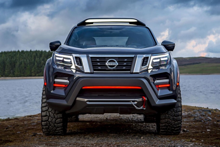 2021 Nissan Frontier Front View