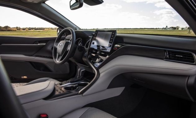 2021 Toyota Camry XLE Hybrid with new interior style design