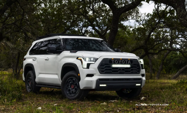 2023 TOYOTA SEQUOIA