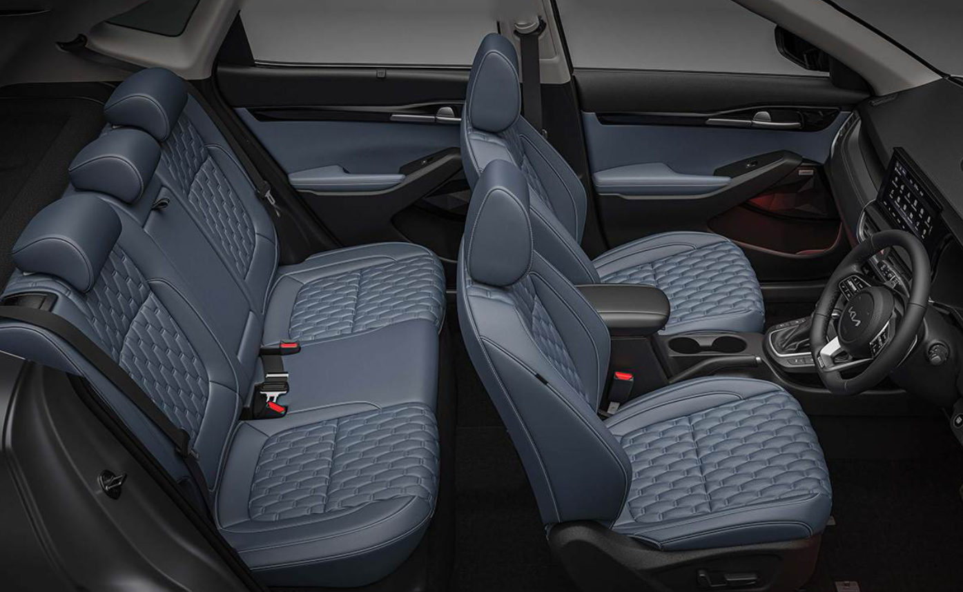 2023 KIA Seltos Interior